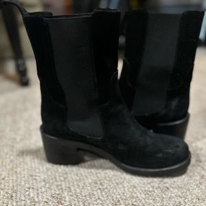 EMANUELE CRASTRO Italian leather  heeled black suede boots